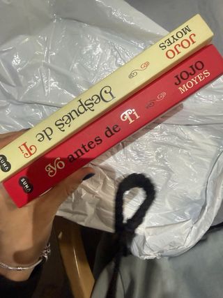 2 libros Jojo Moyes