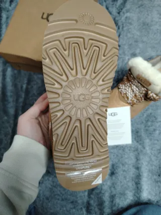 Botas UGG Lowmel Mujer Marrón/Dorado