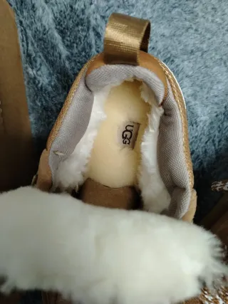 Botas UGG Lowmel Mujer Marrón/Dorado