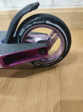 Patinetes Bestial Wolf Azul y lila