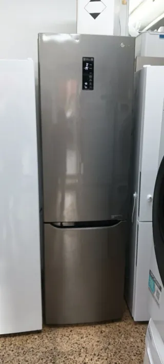 NEVERA COMBI L. G NO FROST ENERGÍA A+++