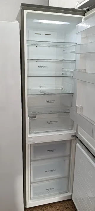 NEVERA COMBI L. G NO FROST ENERGÍA A+++