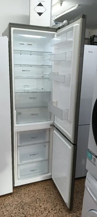 NEVERA COMBI L. G NO FROST ENERGÍA A+++