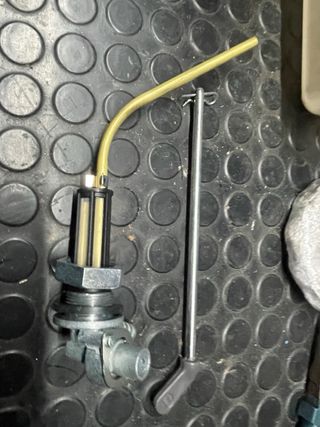 Grifo gasolina Vespa.