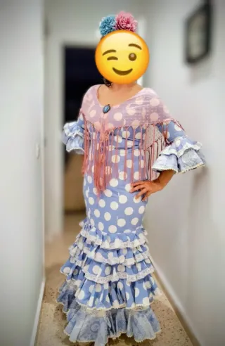 Traje Flamenca Celeste Lunares Blanco Talla 40-42