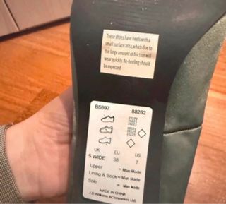 Stivali eleganti con tacco