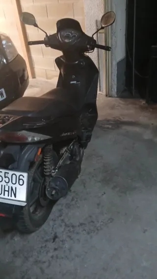 Kymco Agility 125 Scooter