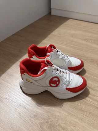 Zapatillas Michael Kors Blancas y Rojas