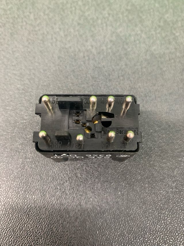 INTERRUPTOR LUCES EMERGENCIA PORSCHE 964 993 968