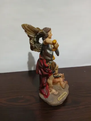 Figura Arcángel San Miguel
