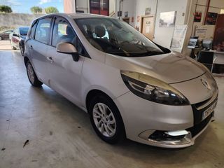 Renault Scenic 2012