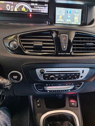Renault Scenic 2012