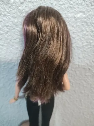 Barbie antigua morada