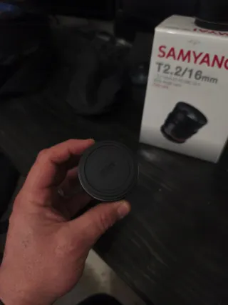 Samyang 16mm T2.2 Cine y Meike 25mm F1.8 MFT