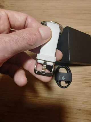 Garmin Venu 4 41mm Oro Blanco