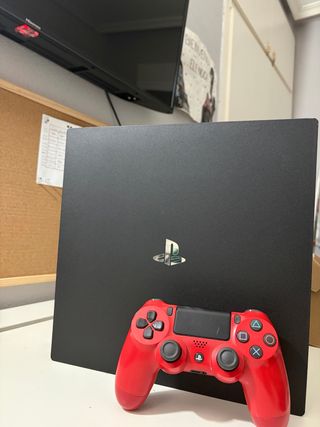 PS4 1TB + Mando Rojo + FIFA 18