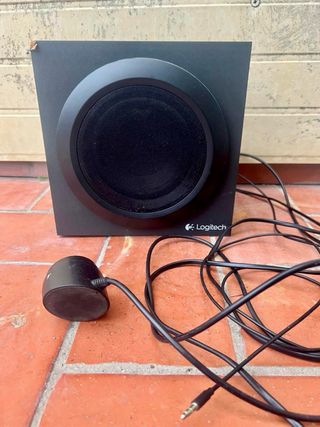 Altavoces Logitech Negros