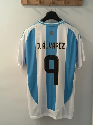 Camiseta Retro Fútbol Julian Alvarez. Argentina.XL