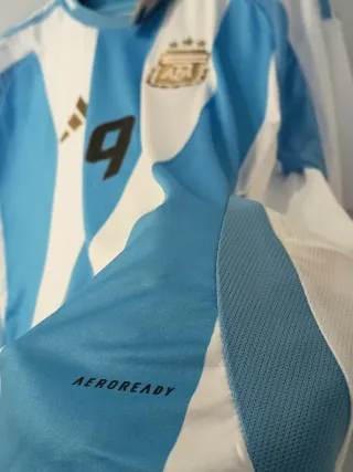 Camiseta Retro Fútbol Julian Alvarez. Argentina.XL