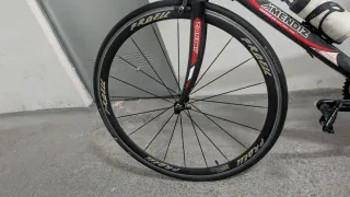 Bicicleta Carbono Mendiz Carretera + Casco