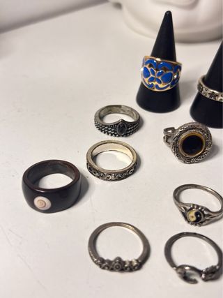 Lote de anillos plateados