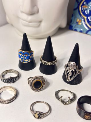 Lote de anillos plateados