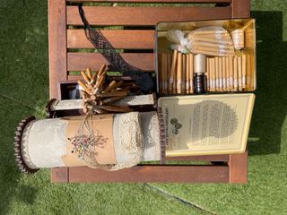 Mundillo de caoba con accesorios