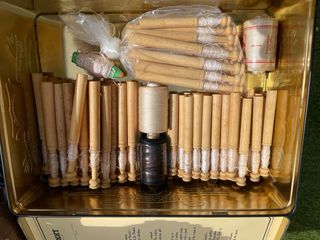 Mundillo de caoba con accesorios