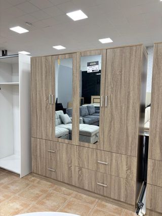 Armario 4 puertas con espejo y cajones