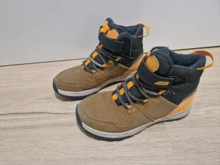 Botas montaña niño T.34