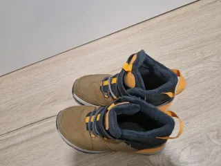 Botas montaña niño T.34