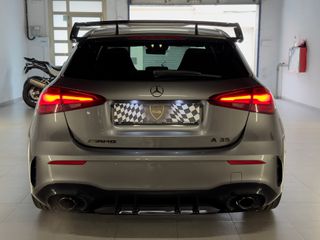 MERCEDES A35 AMG PERFORMANCE/BURMESTER®FULL EXTRAS
