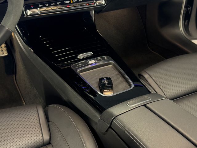 MERCEDES A35 AMG PERFORMANCE/BURMESTER®FULL EXTRAS