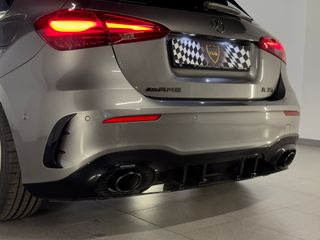 MERCEDES A35 AMG PERFORMANCE/BURMESTER®FULL EXTRAS