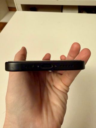 iPhone 16 128GB + 5 Carcasas Gratis