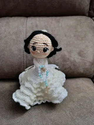 Muñeca comunión amigurumi crochet
