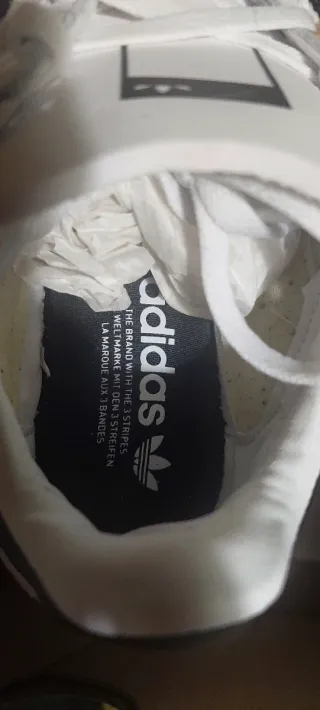 Zapatillas Adidas Blancas y Negro