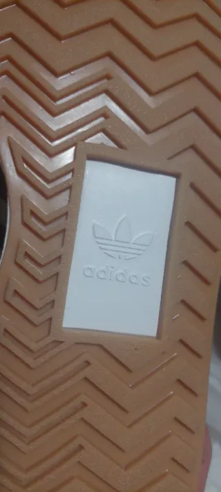 Zapatillas Adidas Blancas y Negro