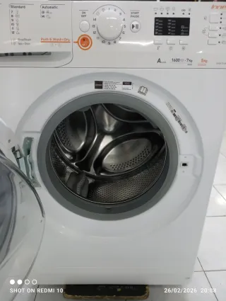 LAVADORA Y  SECADORA Indesit 7+5kg