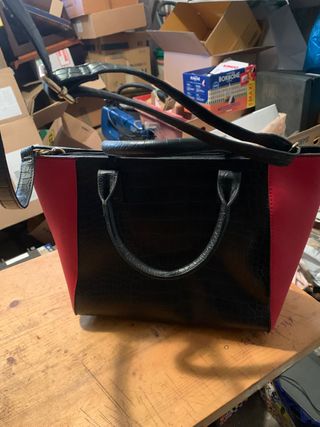 Borsa a mano grigia e rossa