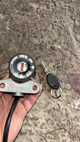 Bombín de Aprilia Pegaso 650