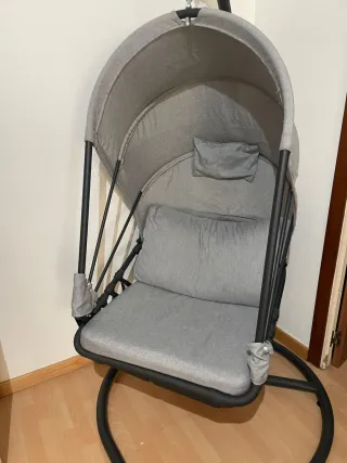 Silla Colgante Gris y Negra