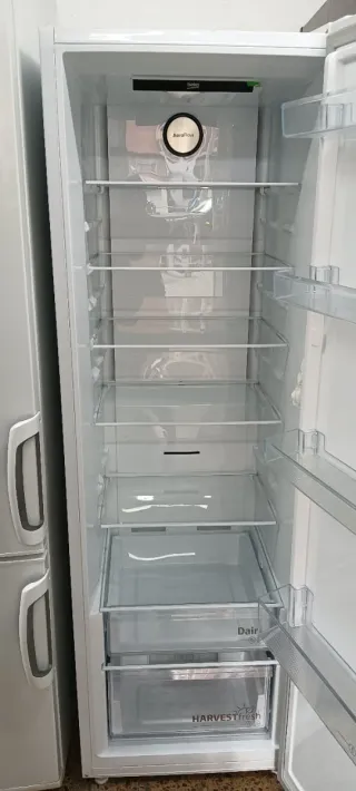 Nevera de una puerta Blanca Beko Con tara nueva