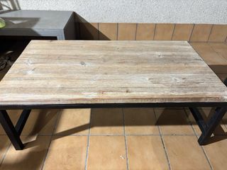 Mesa de centro de madera