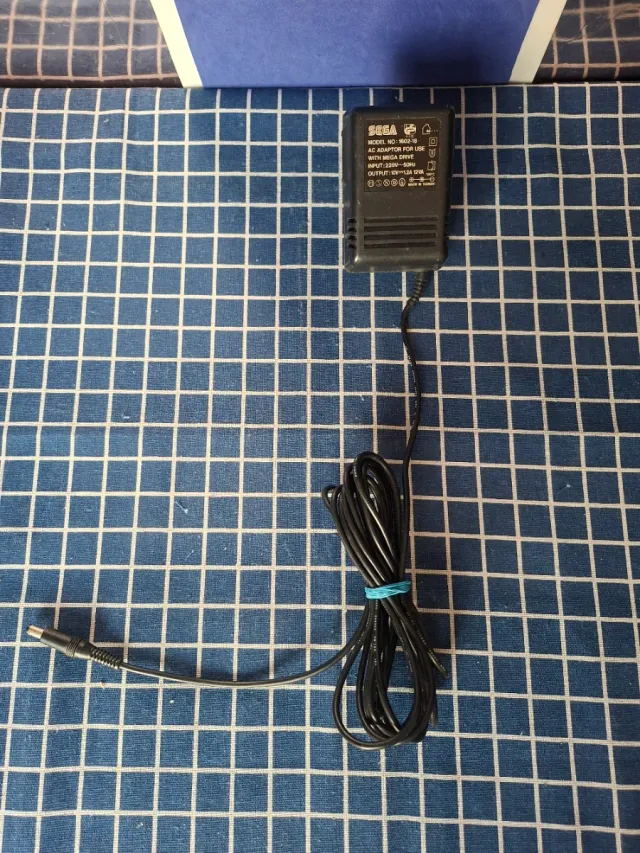 MEGADRIVE 1 ORIGINAL CARGADOR ENCHUFE OFICIAL