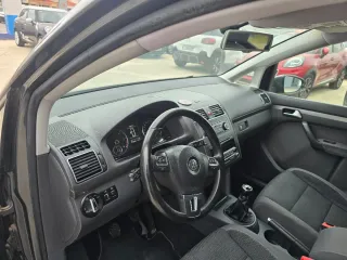 Volkswagen Touran 2012