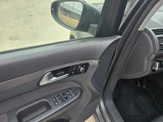 Volkswagen Touran 2012