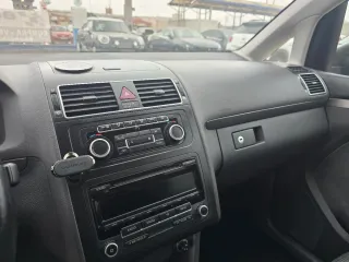 Volkswagen Touran 2012