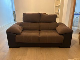 Sofá marrón tela y piel