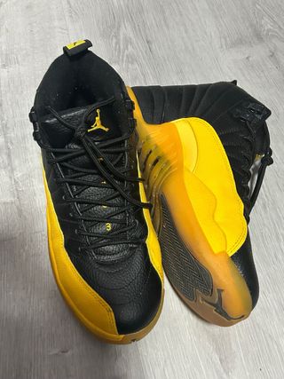 Jordan 12 Amarillas Negras